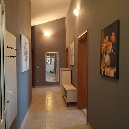 Karma شقة Kaštela